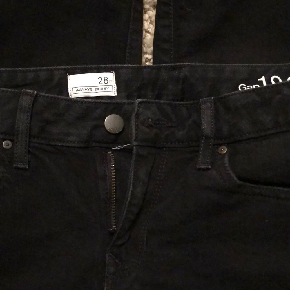 Jeans - Picture 2 of 3